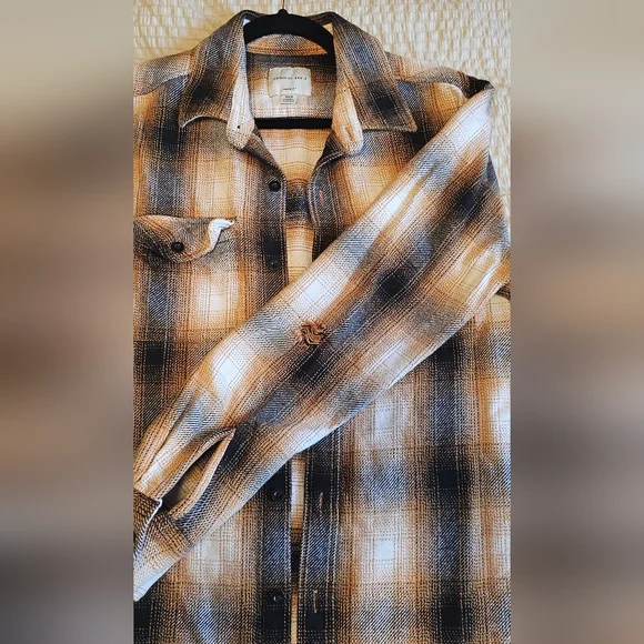 American Eagle - Orange/Black Plaid 100% Cotton Flannel Shirt - Picture 4 of 11